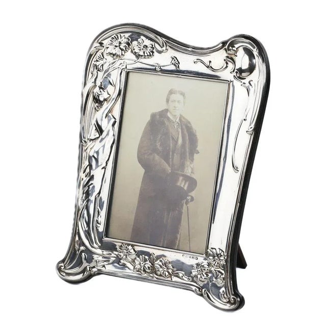 Art Nouveau Sterling Silver Photograph Frame, Sheffield, United Kingdom For Sale - Image 3 of 7