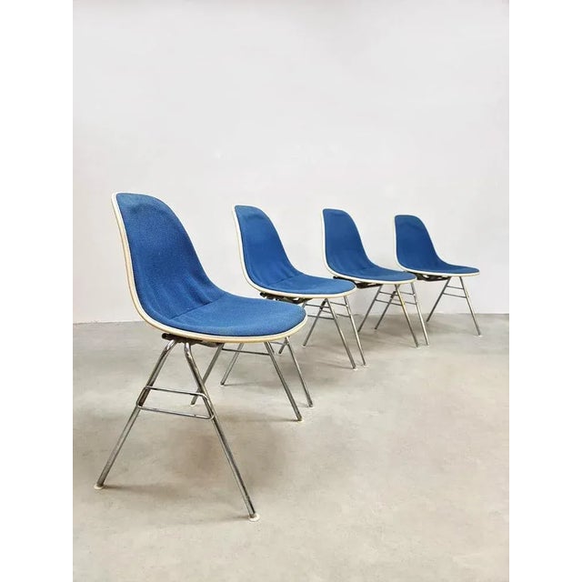 Plastic Vintage Fiberglass DSX Chairs by Eames for Herman Miller, 1970s, Set of 4 For Sale - Image 7 of 7