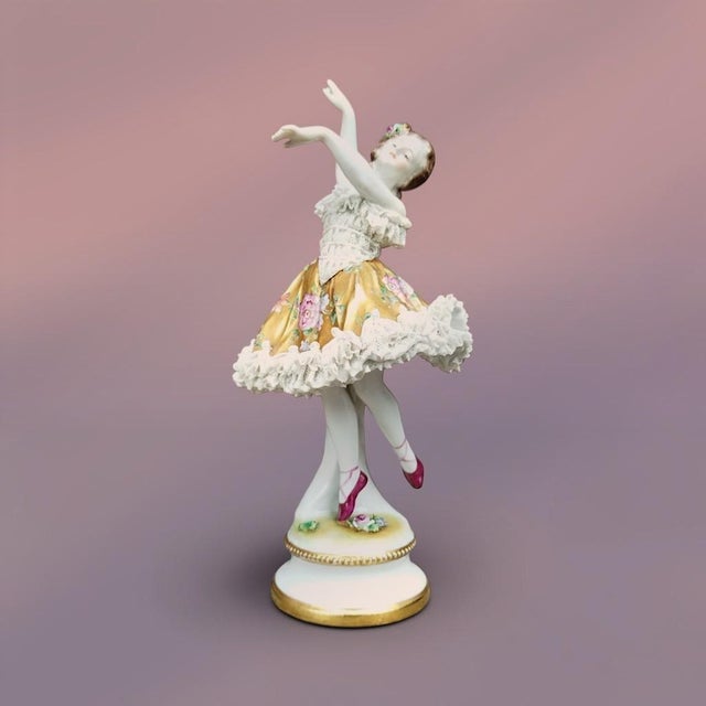 Antique Porcelain Lace Ballerina Figurine with Gilt Floral Tutu from Rudolstadt-Volkstedt, 1920s For Sale - Image 4 of 13