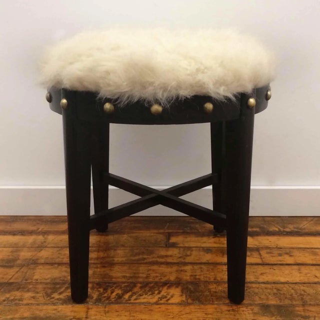 Mid-Century Modern Hollywood Regency Style Stool For Sale - Image 3 of 4