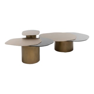 Set of 3 Modern Irregular Shaped Kaylee Coffee Table Set in Brass For Sale