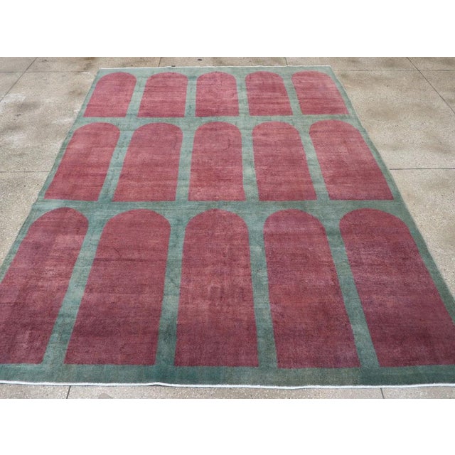 Art Deco Galerie Shabab Collection Mid-20th Century Turkish Art Deco Style Carpet For Sale - Image 3 of 9