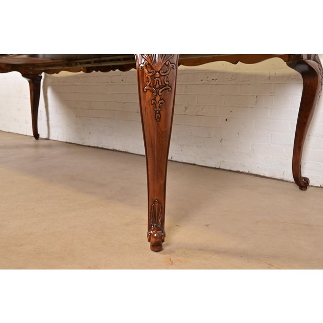 Kindel Furniture Style French Provincial Louis XV Carved Cherry Wood Extension Dining Table, Newly Refinished For Sale - Image 10 of 11