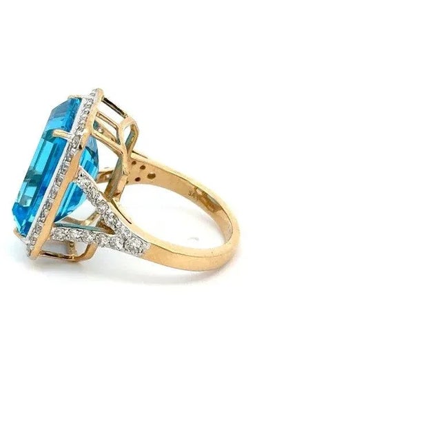 Sky Blue 14k Yellow Gold 15.41 CTW Blue Topaz Halo Diamond Cocktail Ring Size 7 For Sale - Image 8 of 15