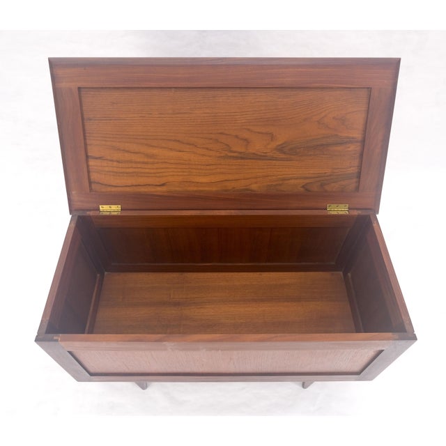 Danish Mid Century Modern Teak Hope Chest Trunk Storage MINT For Sale - Image 12 of 15