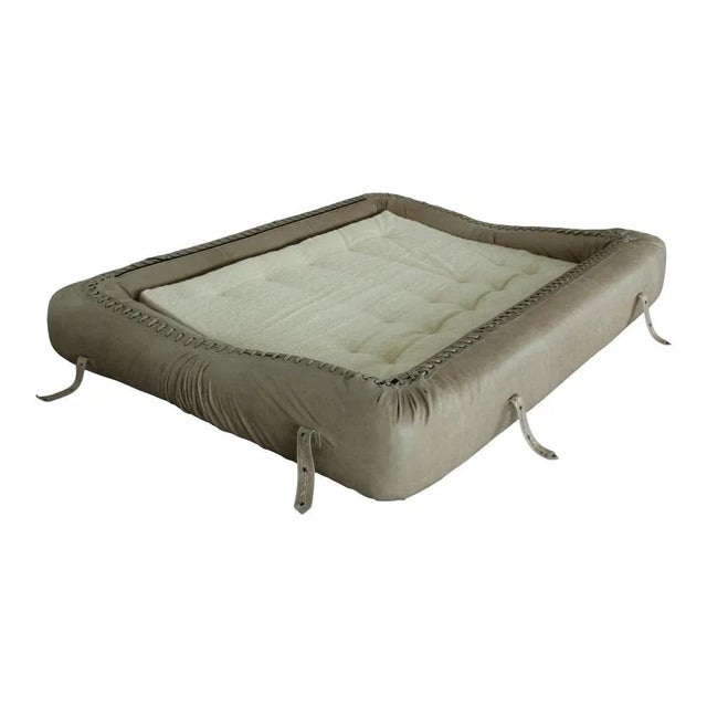 Italian Anfibio 3-Seater Sofa Bed in Grey Leather and Shearling by Alessandro Becchi for Giovannetti, 1970s For Sale - Image 14 of 18