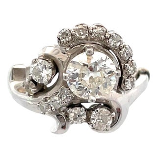 Estate 14k Gold 1.5 Carat Weight Diamond Flower Design Ring, Size 5.75 For Sale