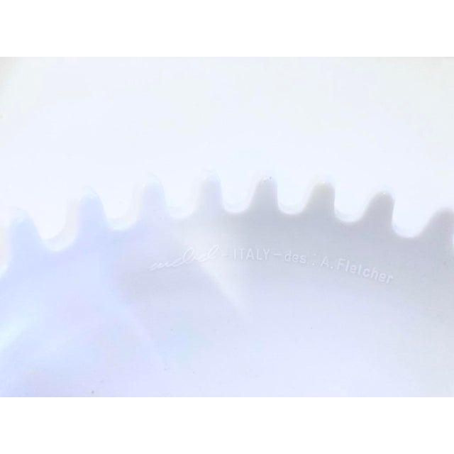 1970s Vintage White Clam Ashtray by Alan Fletcher for Furniture, 1970s For Sale - Image 5 of 9