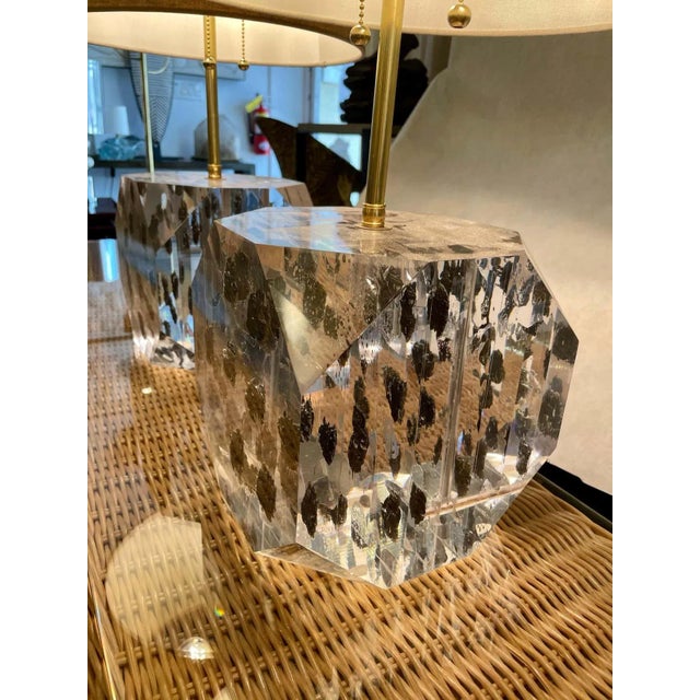 Freda Koblick Lucite Layered Hexagonal Block Lamps by Freda Koblick - A Pair For Sale - Image 4 of 11