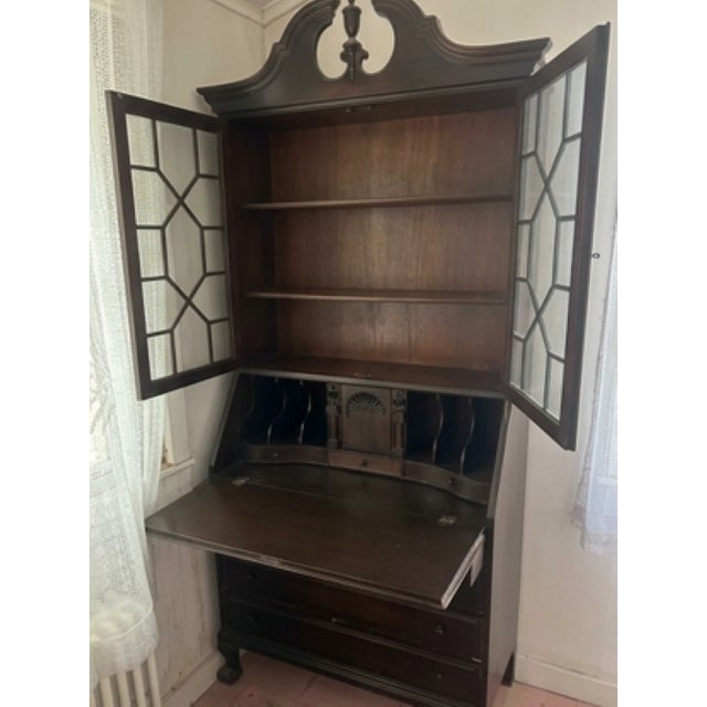Vintage Secretary Desk With Glass Hutch – Traditional Chippendale Style For Sale - Image 14 of 14