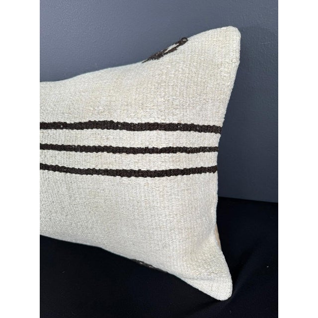 Contemporary Turkish Hemp Pillow Cushion Natural Beige Brown Pillow Cushion Cover 16" x 24" For Sale - Image 3 of 4