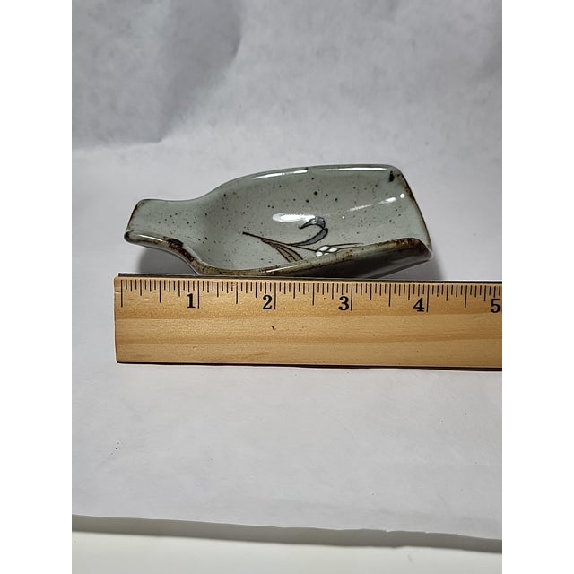 Dove Gray 1980s Studio Pottery Speckled For Sale - Image 8 of 10