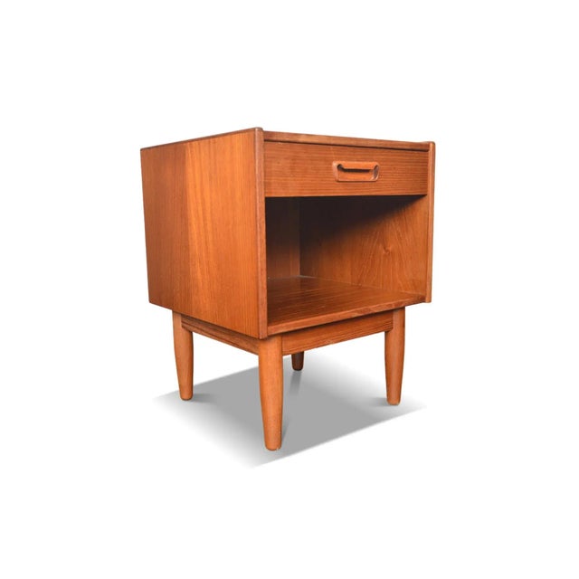 Mid 20th Century Single Drawer Teak Nightstand by Gunnar Nielsen For Sale - Image 4 of 6