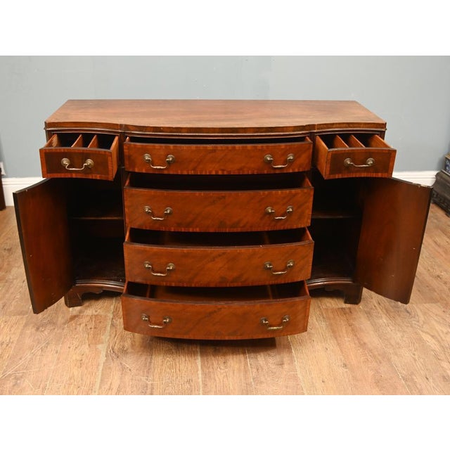 1920s Georgian Sideboard in Mahogany, 1920s For Sale - Image 5 of 9
