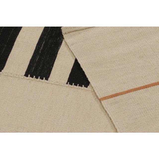 Cream Rug & Kilim’s Contemporary Kilim in Cream and Black Tones For Sale - Image 8 of 8