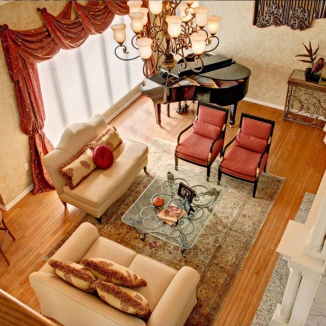 The Baku Collection is defined by finely executed weave and a strong adherence to classical rug design traditions. Each...