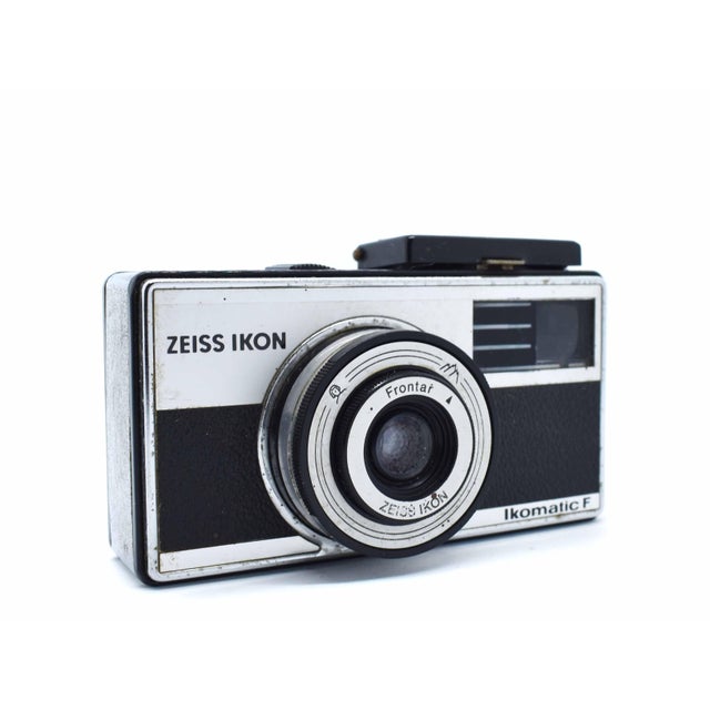 This striking Zeiss Ikon Ikomatic F is a beautiful piece of mid-century German engineering, perfect for collectors of...