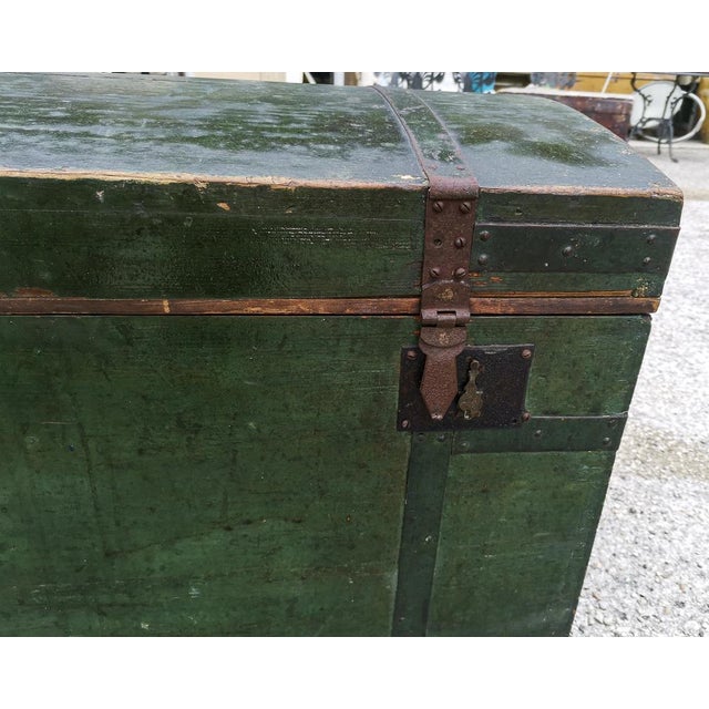 Travel Trunk in Green Varnished Wood, 1900s For Sale - Image 13 of 18