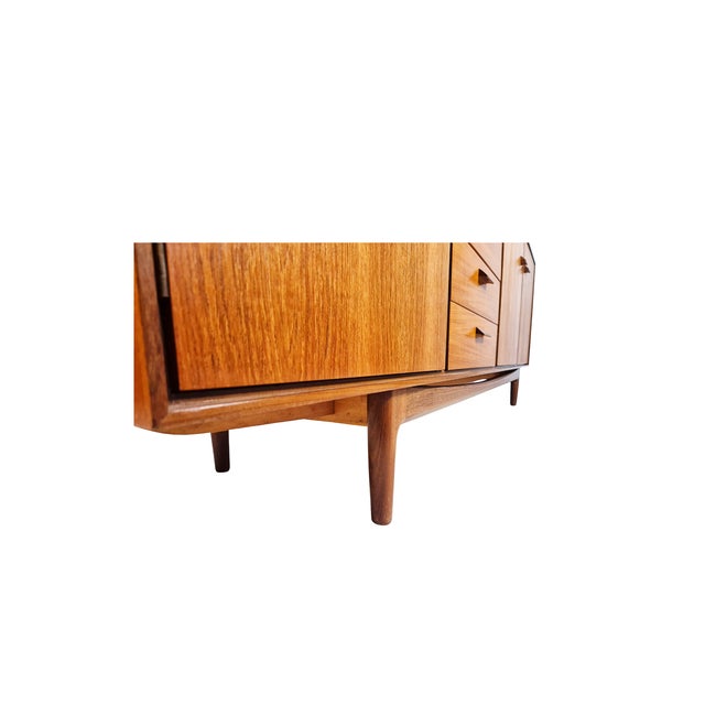 1970s Model 4060 Credenza by Ib Køfod-Larsen for G Plan, 1960s For Sale - Image 5 of 10
