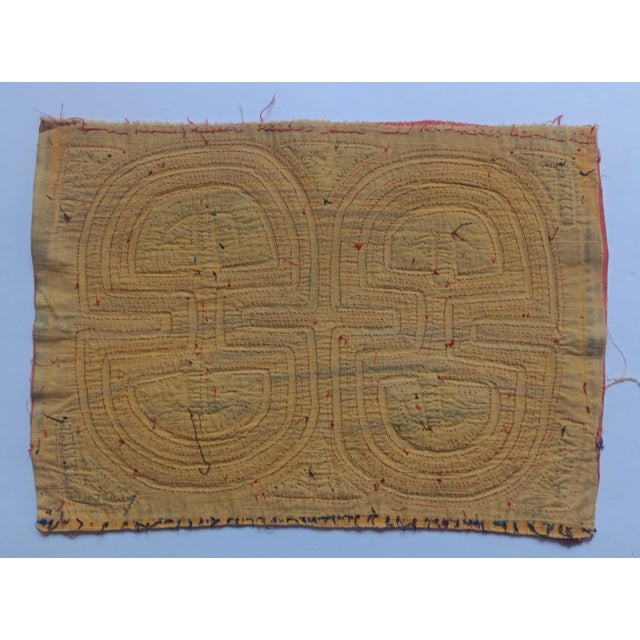 Mola Fabric by Cuna Indians, Panama, 1970s, in Very Good conditions. Designed 1970 to 1979