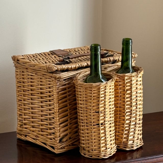 Farmhouse Mid-20th Century Wicker Picnic Basket For Sale - Image 3 of 12