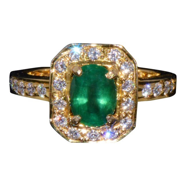 Certified Natural 2.15cts vs F Diamond Emerald 18k Solid Gold Ring Band, Size 6.75 For Sale
