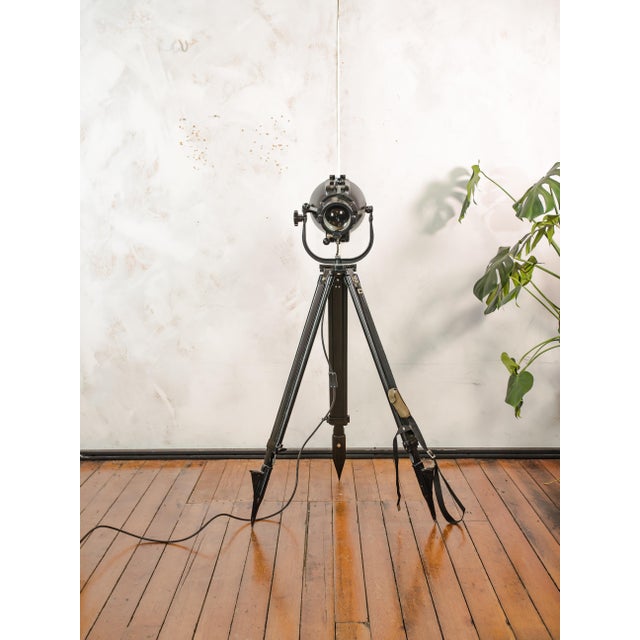 Model Patt 23 Theater Spotlight on Black Tripod, 1960s For Sale - Image 4 of 14