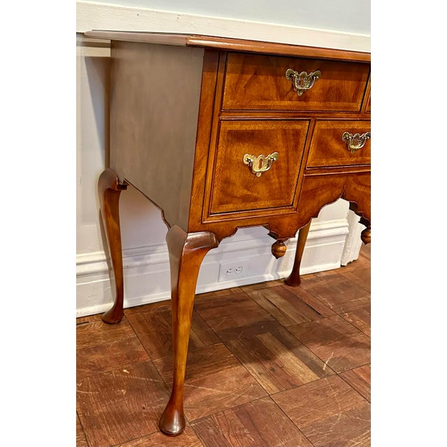 Queen Anne Walnut Dressing Table, Exact Museum Copy by Baker for Colonial Williamsburg For Sale - Image 6 of 12