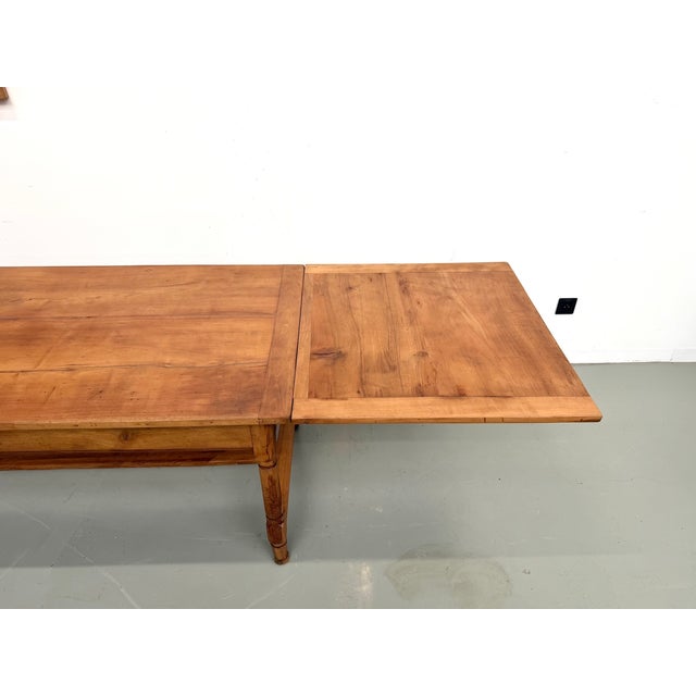 Large Extendable Farmhouse Table in Cherry Wood, 1890s For Sale - Image 3 of 18