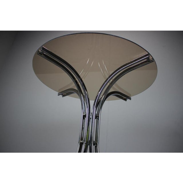 Round Dining Table in Chrome and Glass, 1980s For Sale - Image 9 of 10