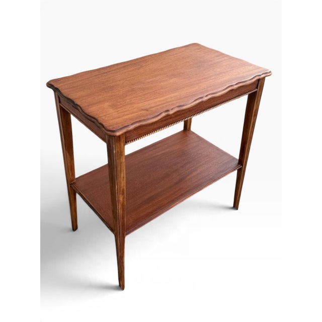 1940s Vintage Refinished Solid Mahogany Two-Tier Side Table With Scalloped Top For Sale - Image 5 of 8