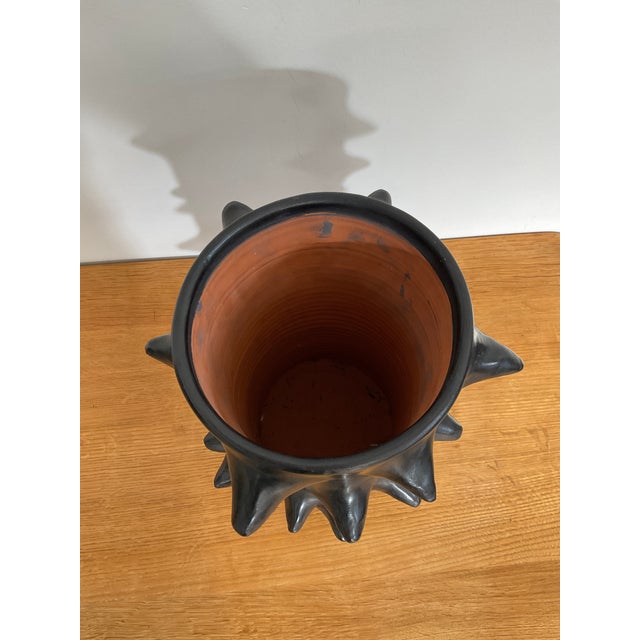 Modern Moroccan Izuran Tadelakt Spiked Black Vase For Sale - Image 9 of 10