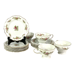1950s Johann Haviland “Moss Rose” Porcelain Tea Set- 14 Pieces