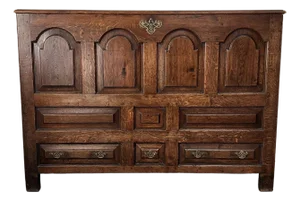 William & Mary Style 19th Century Quarter Sawn Oak Blanket Mule Chest Mortise and Tenon