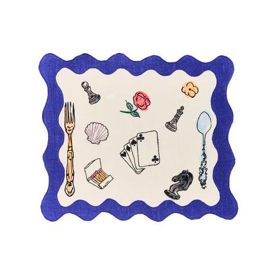 Whether you're sharing a meal, trading ideas or hosting game night, you're going to want to do so with our Salon...