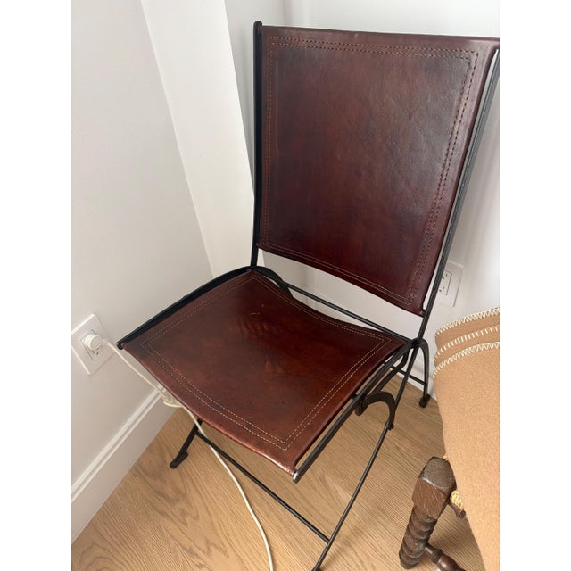 French Antique French Leather and Wrought Iron Folding Chairs, Set of 4, Late 19th Century For Sale - Image 3 of 5