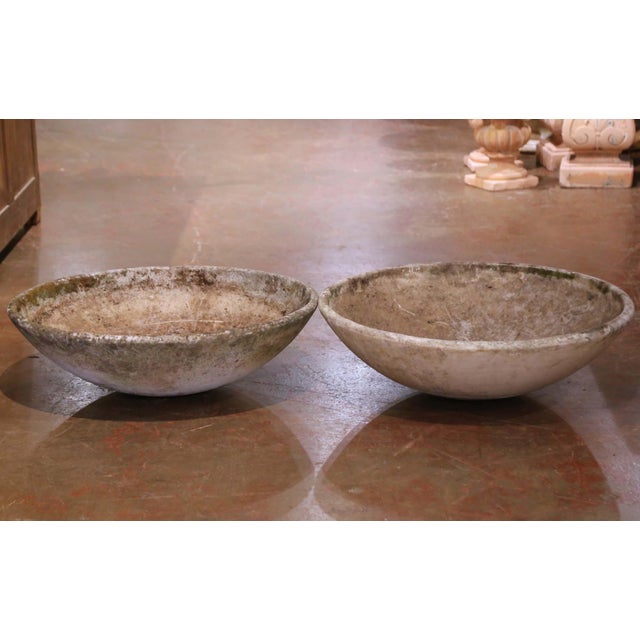 Mid-Century Modern Pair of Mid-Century Swiss Willy Guhl Eternit Concrete Saucer Planters For Sale - Image 3 of 8