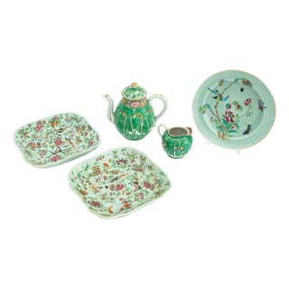Chinese Porcelain Tableware, 5 PCS For Sale