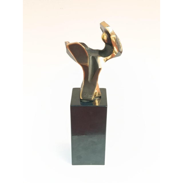 Aluminum & Bronze Sculpture in the Air of His Flight by José Lucas, 2000 For Sale - Image 3 of 10