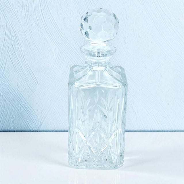 Tiffany & Co. "Sybil" Square Crystal Decanter With Faceted Stopper (Vintage 1980s/90s Signed, With Original Label) For Sale - Image 17 of 18