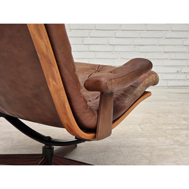 Scandinavian Swivel Armchair in Brown Furniture Leather, 1960s For Sale - Image 10 of 16