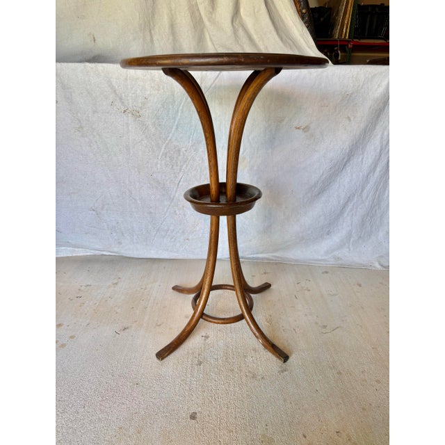 French Early 20th Century French Thonet Style Bentwood Side Table For Sale - Image 3 of 12