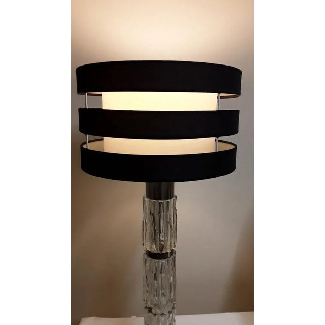 Metal Vintage Table Lamp with Foot Made of Chrome-Plated Metal, 1970s For Sale - Image 7 of 8