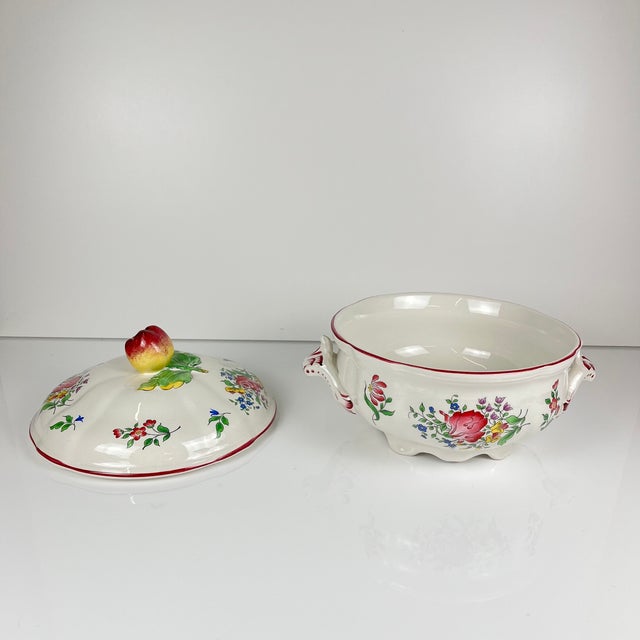 Small Streetlight Model Tureen with Pink Pattern from KG Lunéville, 1980s For Sale - Image 6 of 10