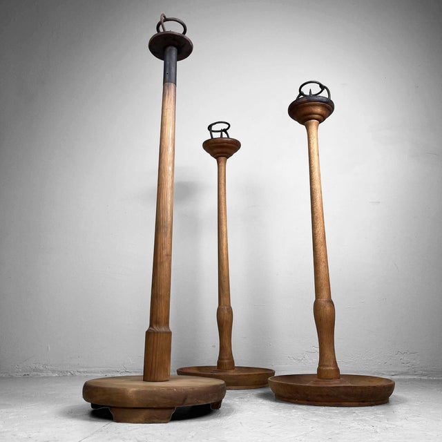 Taishō Japanese Shokudai Temple Candlesticks, 1920, Set of 3 For Sale - Image 12 of 17