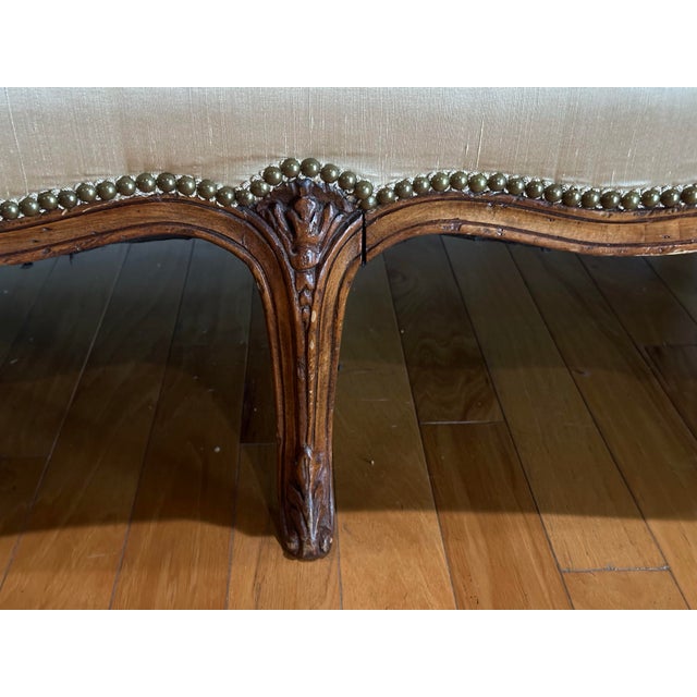 Antique French Louis XV Style Hand-Carved Upholstered Loveseat With Down Cushion For Sale In Miami - Image 6 of 9