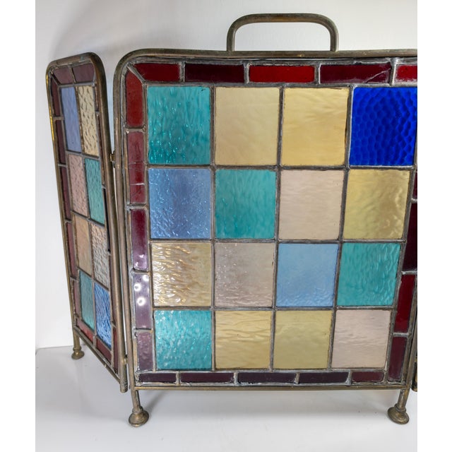 Early 20th Century American Arts & Crafts Colorful Stained Glass Fireplace Screen For Sale In New York - Image 6 of 18