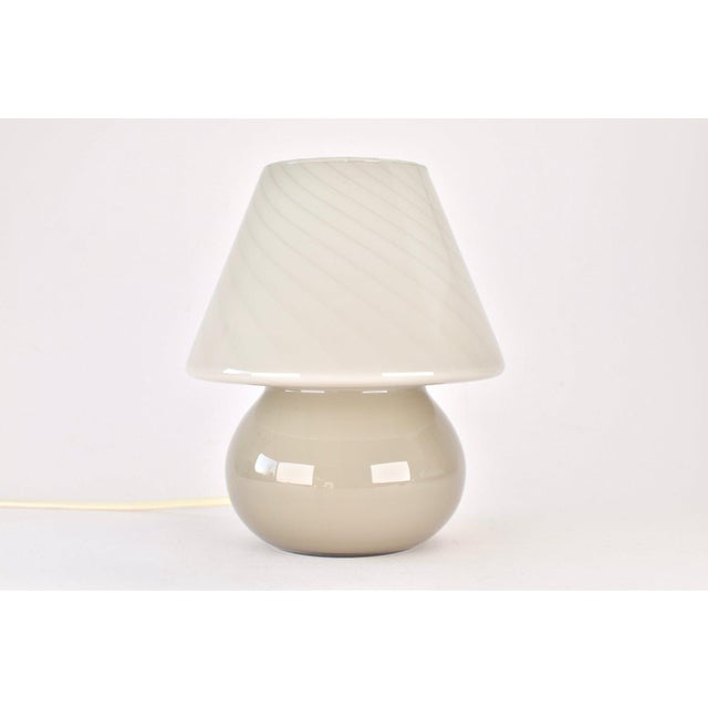Mid-Century Modern Mid 20th Century Mid Century Modern Venini Style Taupe Glass Mushroom Table Lamp For Sale - Image 3 of 10