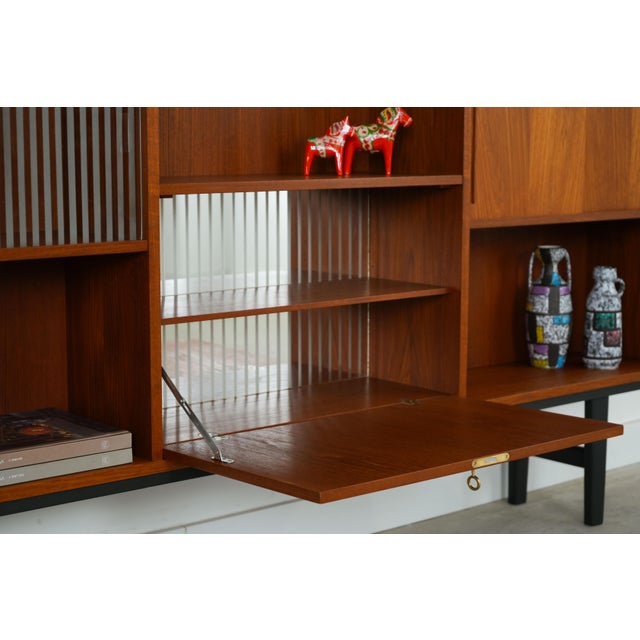 Danish Teak Bookcase, 1970s For Sale - Image 11 of 18