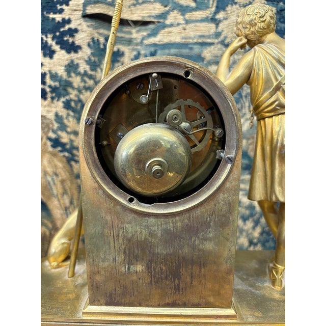 Gold Melancholy Love Pendulum, Empire Period, 19th Century, circa 1800 For Sale - Image 8 of 9